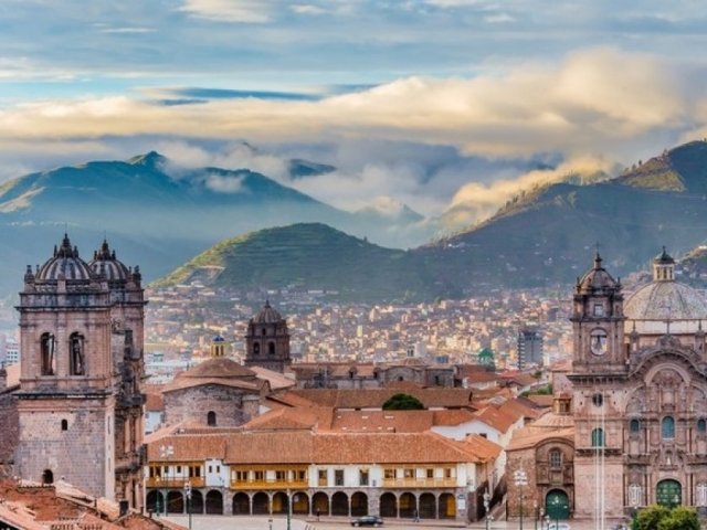 Día 7: Puno - Cusco capital historica y arqueologica de Sudamérica